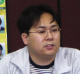 板井 義隆氏